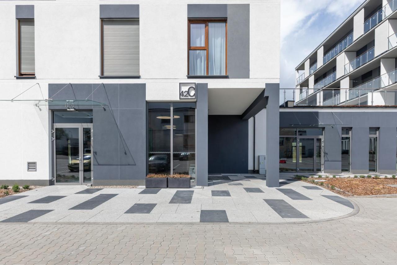 Warta Residence Apartments By Noclegi Renters Posen Exterior foto
